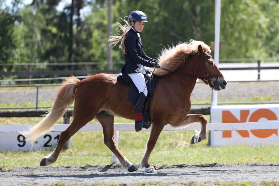 Silja Stefansdottir og Magni fra Kvalen skal igjen til Nordisk Mesterskap.
 Foto: Tølt.no.