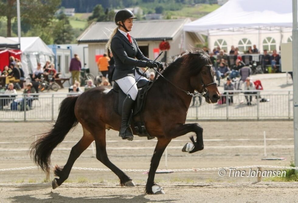 Elise og Framherji NM 2019