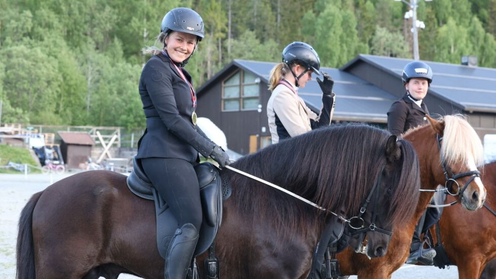 Elin Johanssen stakk av med seieren i T4 senior.
 Foto: Tølt.no.