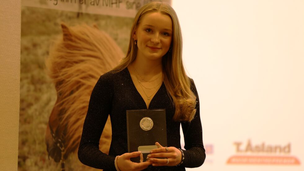 Julie Thorsbye Andersen fikk prisen for årets junior og Årets bragd.